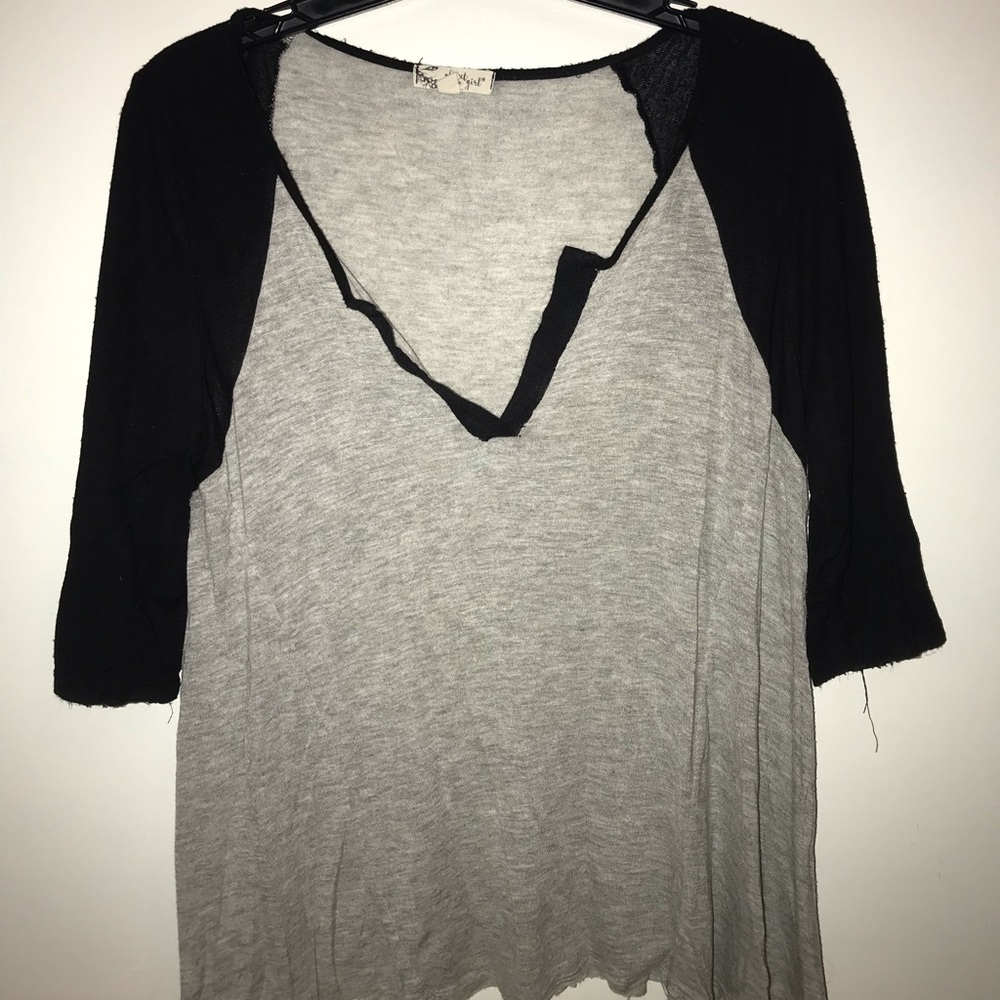 Quarter sleeve shirt